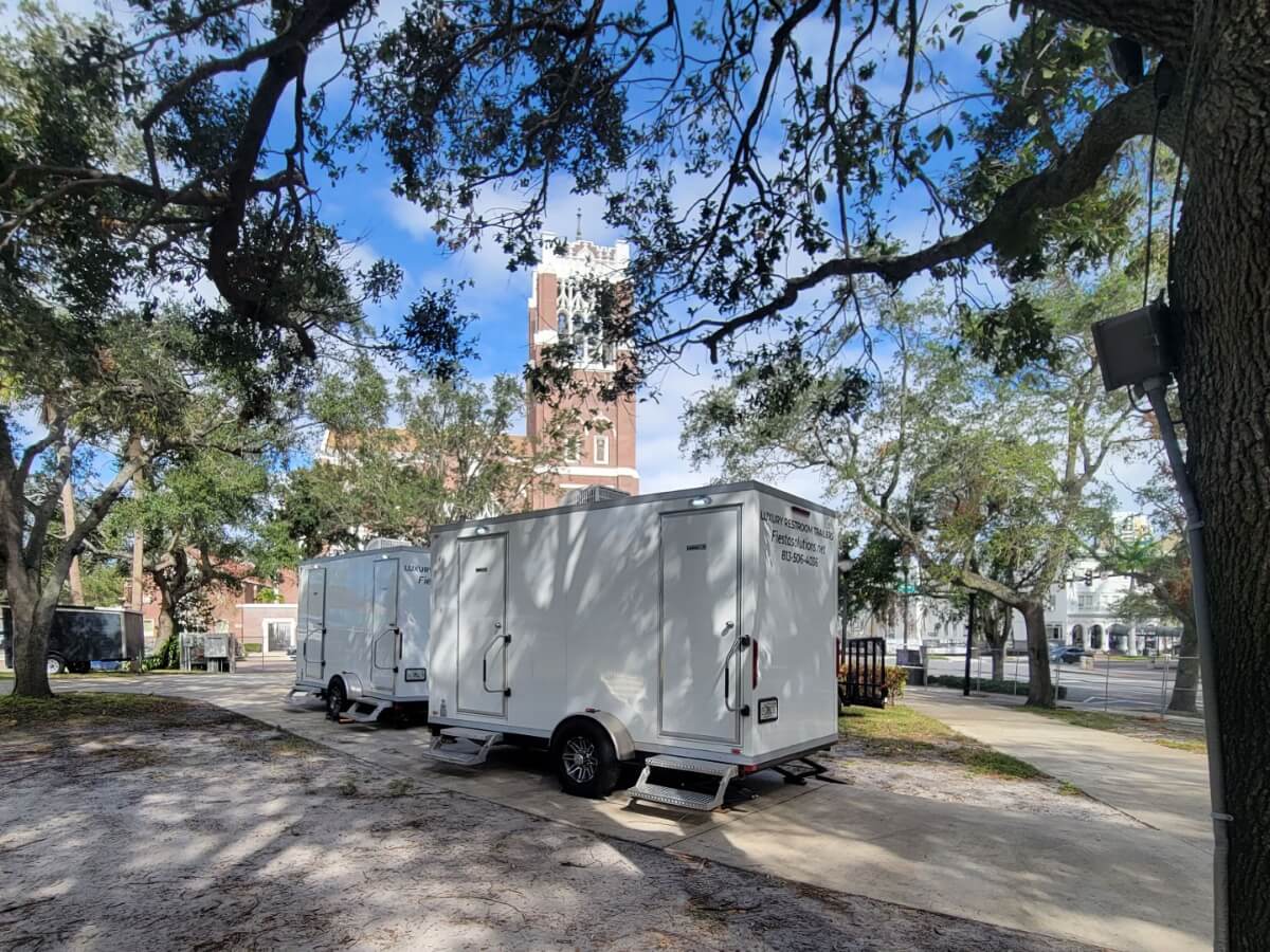 portable restroom rentals near me