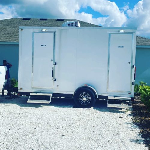portable restrooms rentals in Tampa
