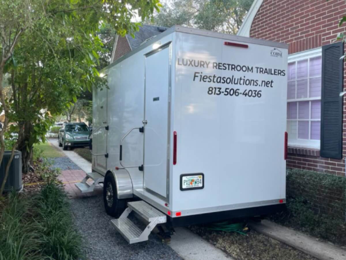 portable restroom rental near me